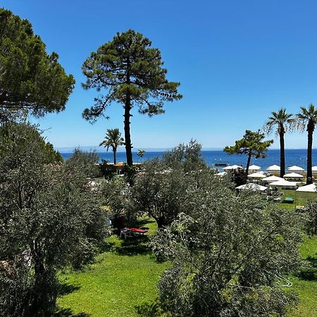 Palm Beach Hotel Кючуккую Екстер'єр фото